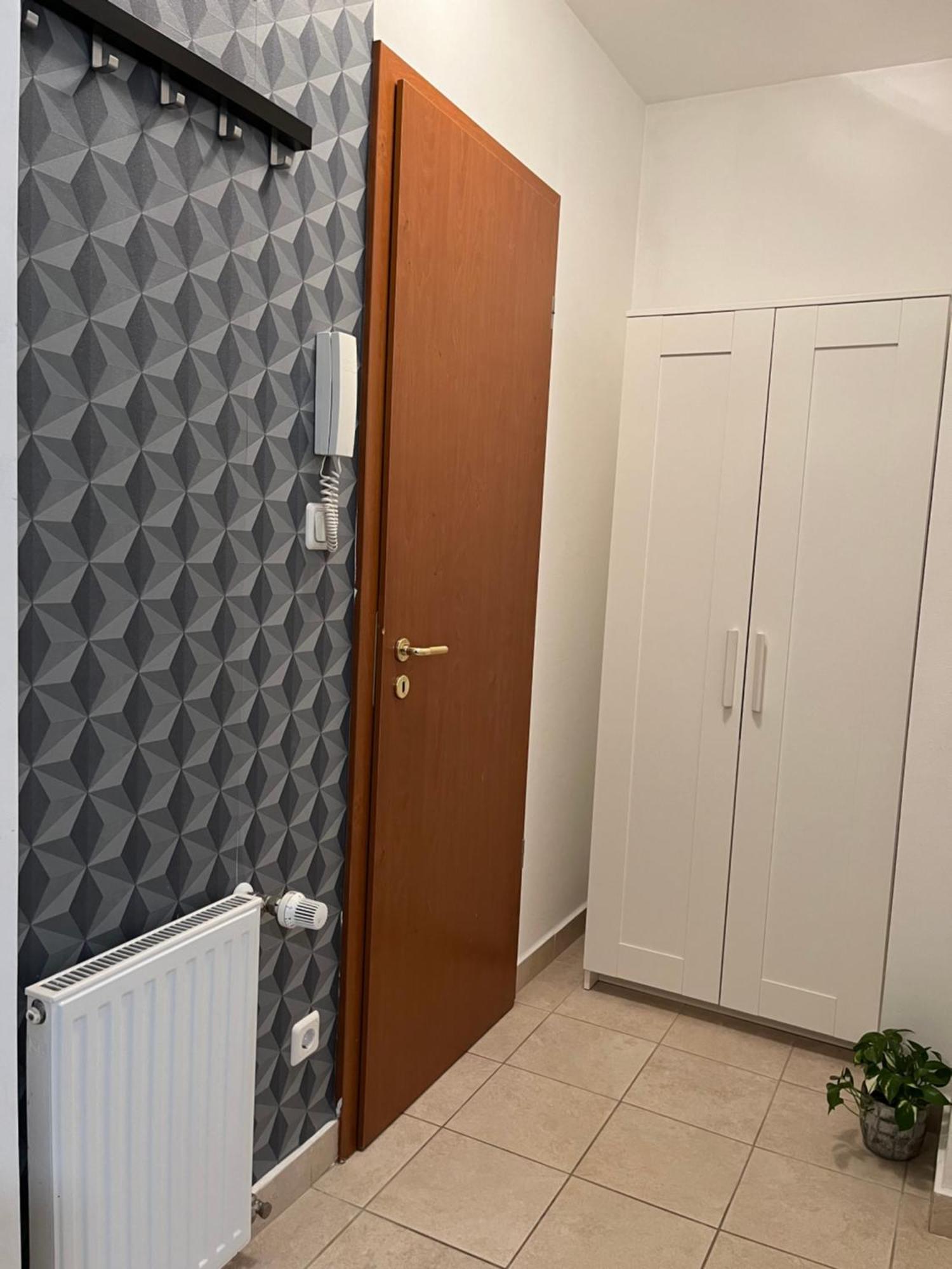 Downtown Rose Garden Apartments Whit Garage Opcional Budapest Exterior photo
